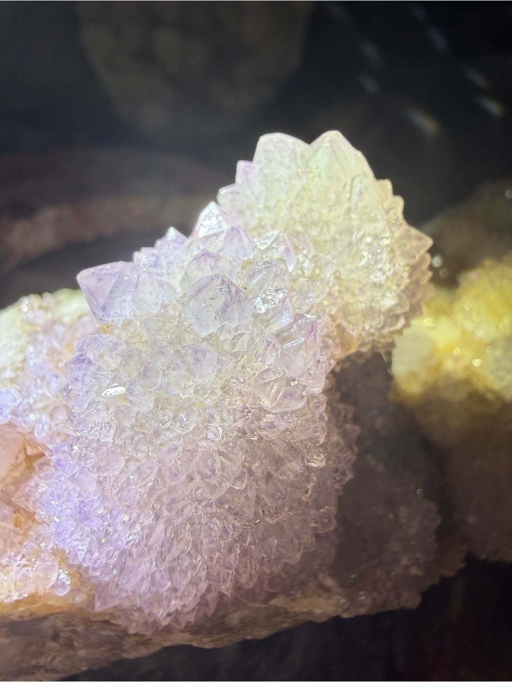 Spirit Quartz w/Stalactite lots of points - Picture 7 of 8